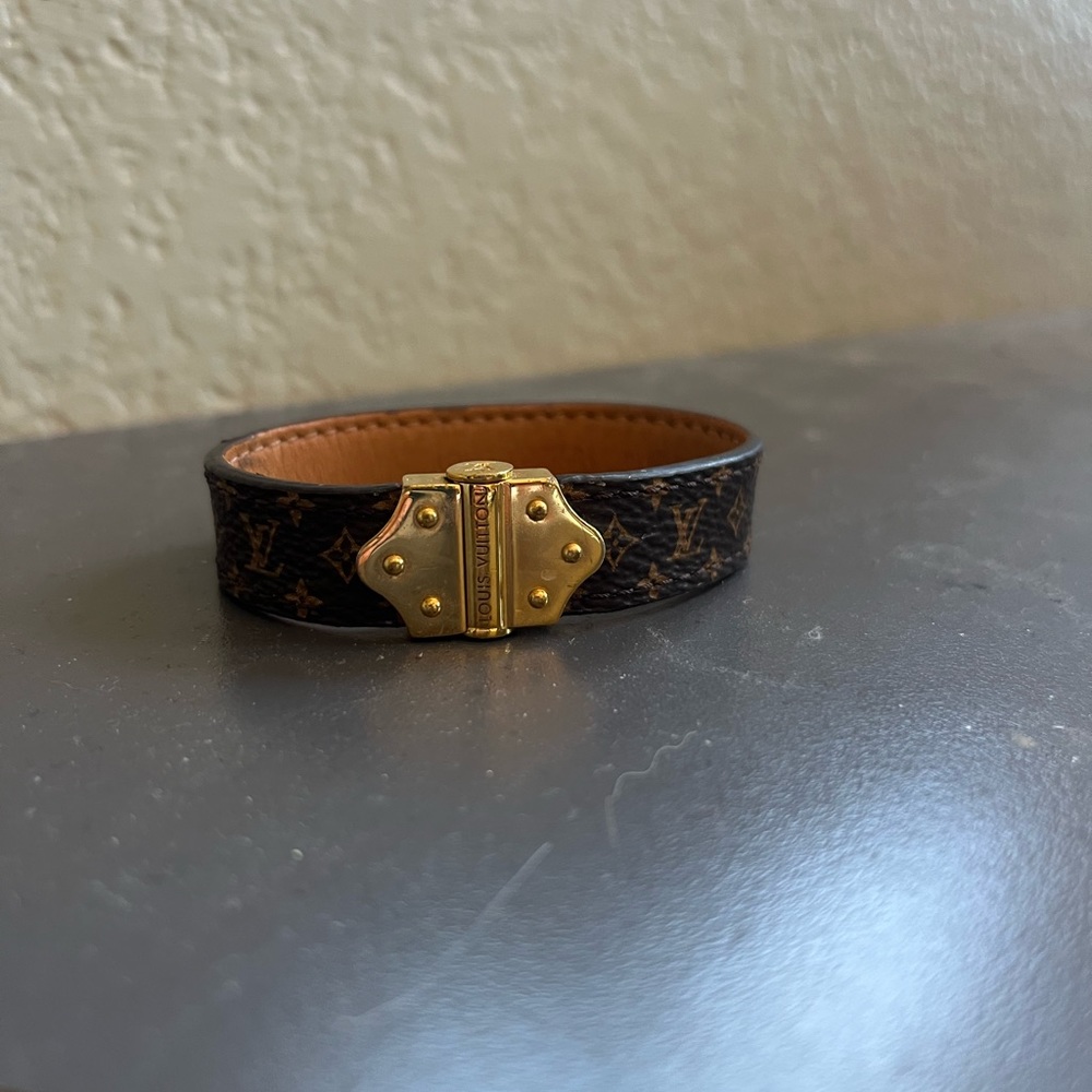 LV Bracelet